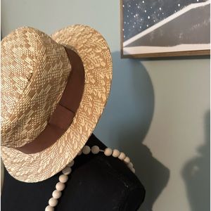 Pre-Loved•Twice Chic Boutique• Classic Straw Fedora